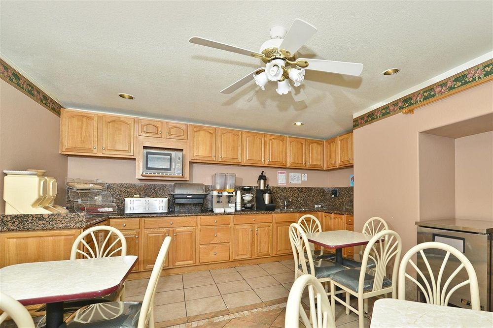 Hotel Baymont By Wyndham Garden Of The Gods Colorado Springs Extérieur photo