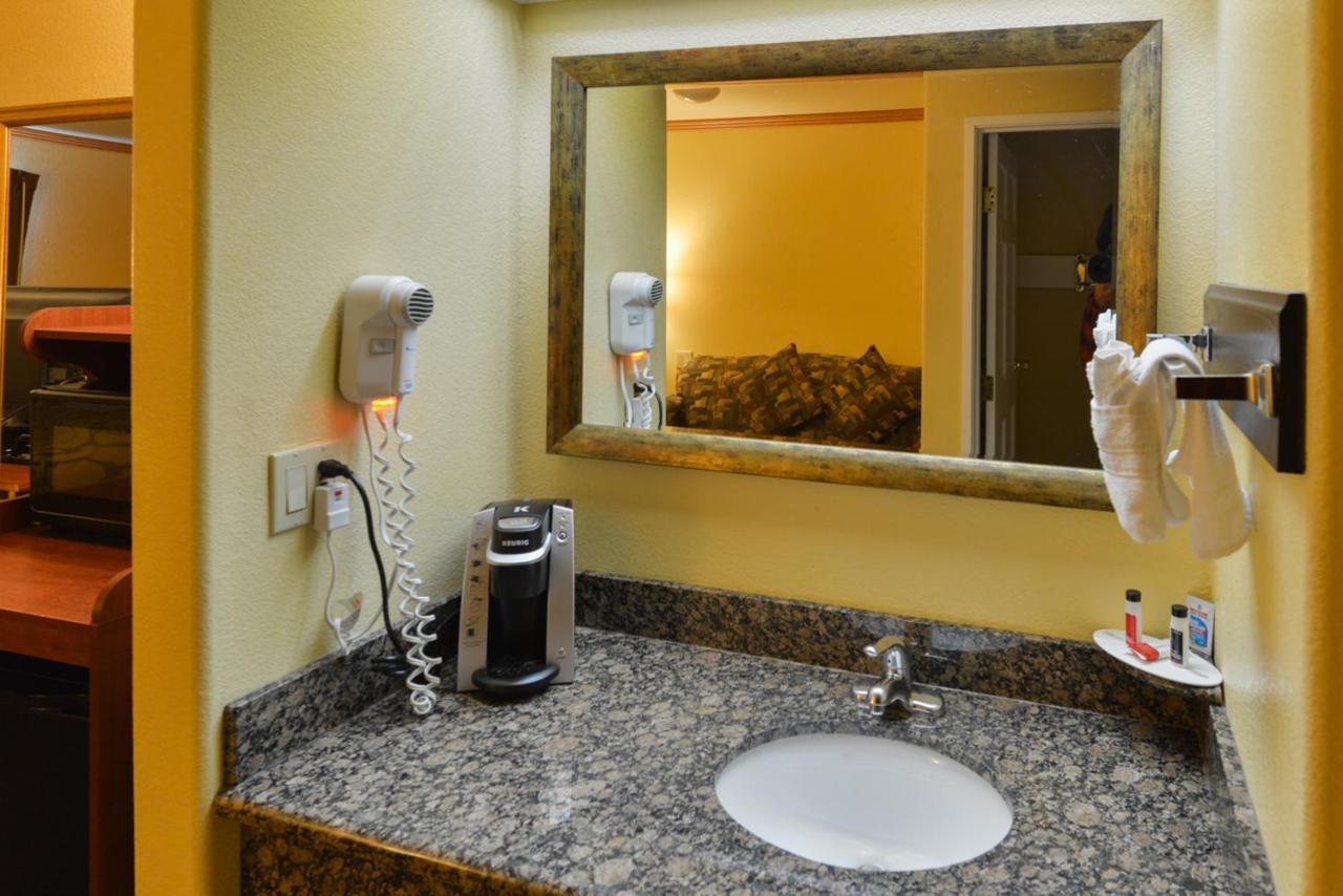 Hotel Baymont By Wyndham Garden Of The Gods Colorado Springs Extérieur photo