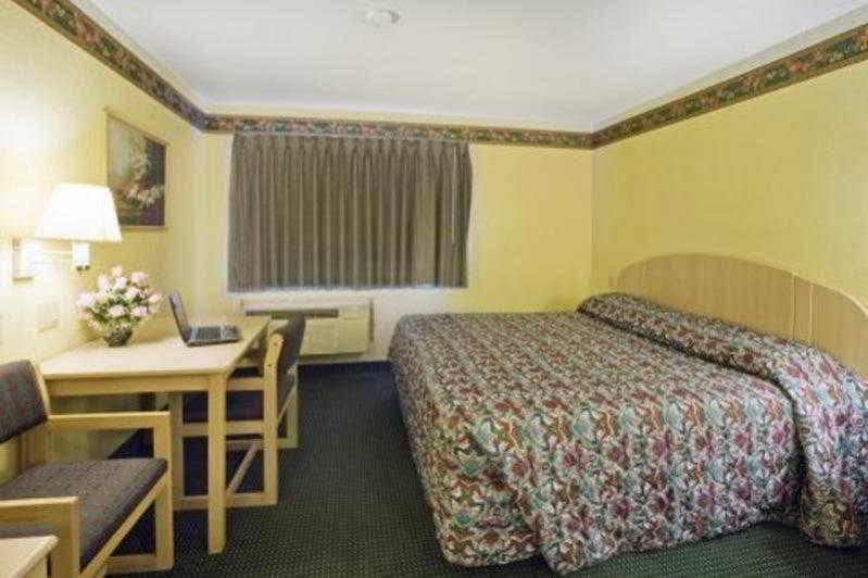 Hotel Baymont By Wyndham Garden Of The Gods Colorado Springs Extérieur photo
