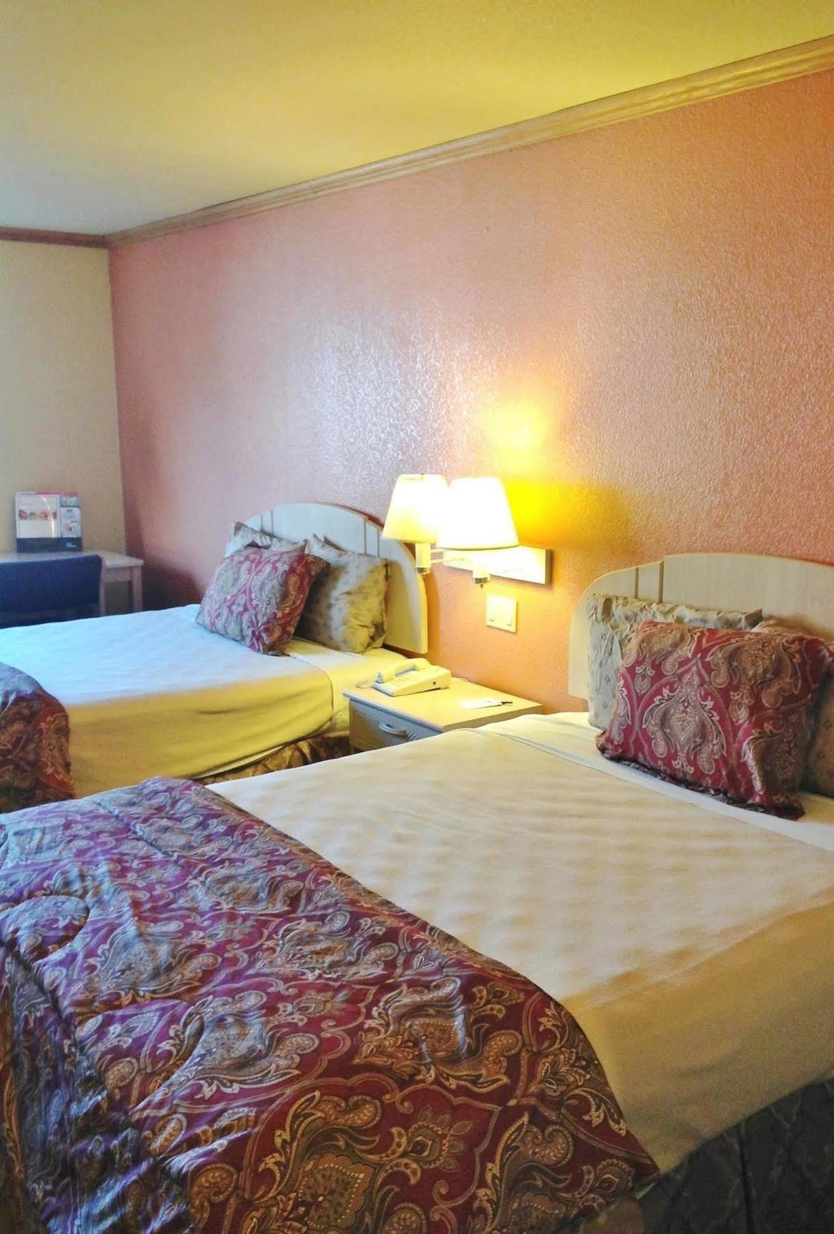Hotel Baymont By Wyndham Garden Of The Gods Colorado Springs Extérieur photo
